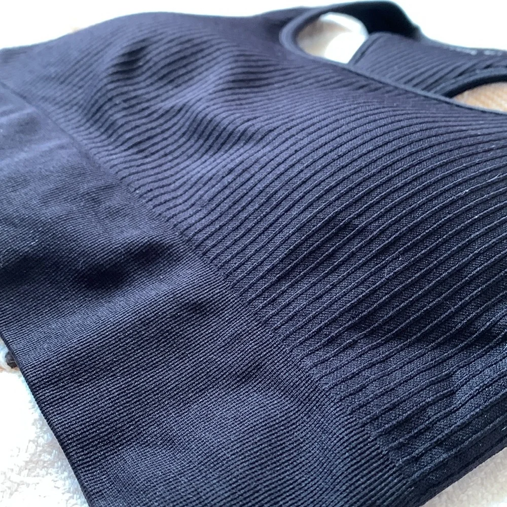 H&M Ribbed Racerback Bra in Black Size Small - Picture 6 of 12